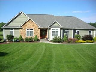 23 Sunnyside Rd, Southwick, MA 01077 exterior