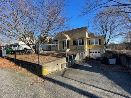 8 Whittemore Rd, Fabyan, CT 06255 exterior