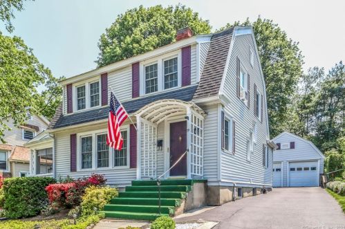 79 Woodside Ave, Waterbury, CT 06708 exterior