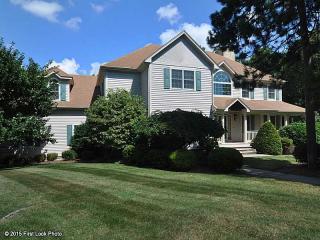 29 Fair Oaks Dr, Lincoln, RI 02865 exterior