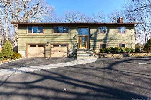 103 Haviland Dr, Bridgeport, CT 06611 exterior