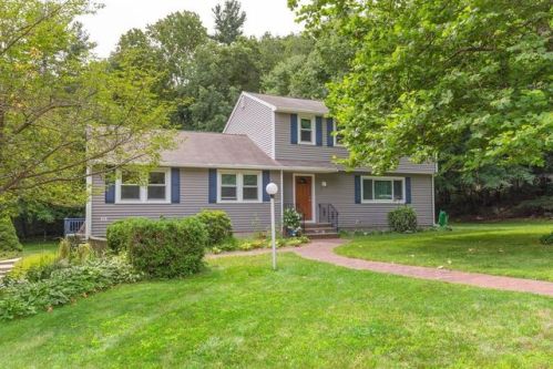 3 Passaconaway Dr, Billerica, MA 01821 exterior