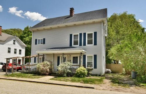 4 Cushing St, Valley Falls, RI 02864 exterior