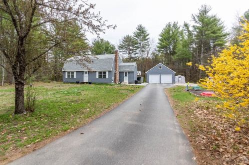 3 Clark Ave, Loudon, NH 03307 exterior