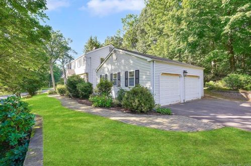 41 Orchard Hill Dr, Wapping, CT 06074 exterior