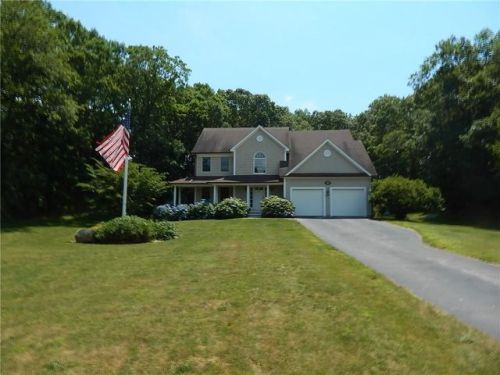 11 Links Psge, Westerly, RI 02891 exterior