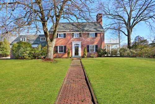 8 Mayo Ave, Greenwich, CT 06830 exterior