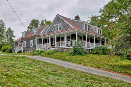 249 Bay Hill Rd, Tilton, NH 03276 exterior