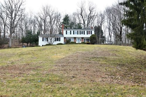 15 Kellogg St, Bethel, CT 06801 exterior