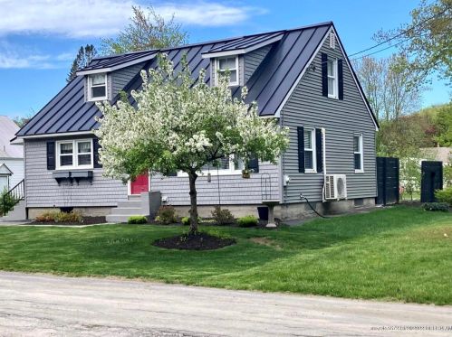 14 Chadwick St, Waterville, ME 04901 exterior