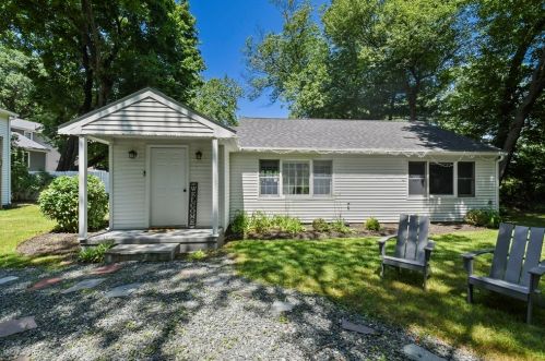 369 Vernon St, Wakefield, MA 01880 exterior