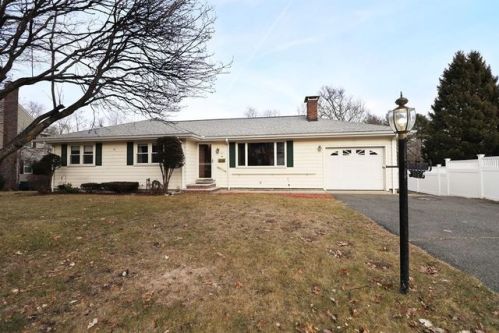 363 Vernon St, Wakefield, MA 01880 exterior