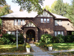 21 Merrill Rd, Newton, MA 02459 exterior