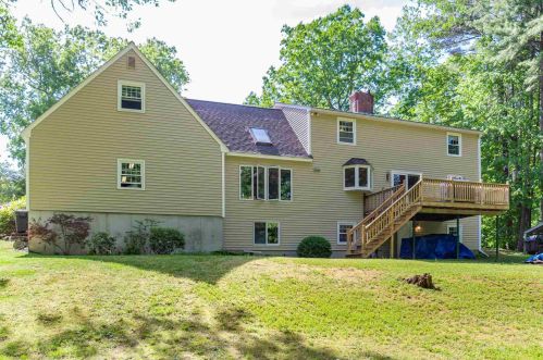 28 Castle Hill Rd, Pelham, NH 03076 exterior