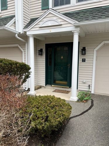 7 Nelson Cir, Middleton, MA 01949 exterior