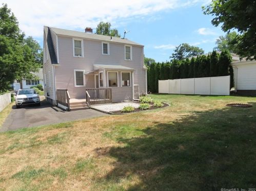 45 Mckenzie St, Middletown, CT 06457 exterior