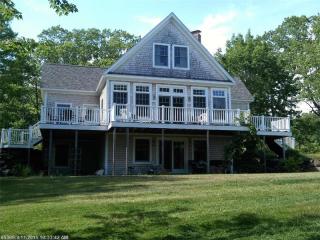 21 Meadow Rd, Rockland, ME 04841 exterior