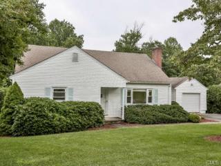 47 Valley View Rd, Bridgeport, CT 06611 exterior