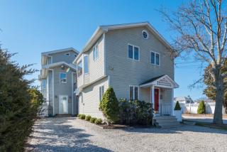 3 Groveway, Clinton, CT 06413 exterior