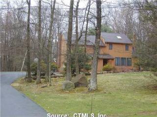 133 Old Canal Way, Simsbury, CT 06089 exterior