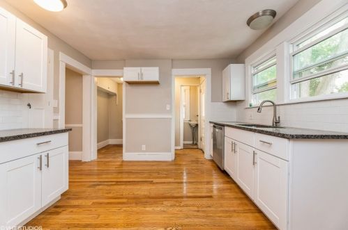 45 Powell Ave, Springfield, MA 01118 exterior