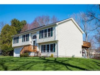 6 Wayne Rd, Milford, CT 06460 exterior