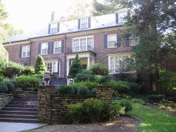 9 The Ledges Rd, Newton, MA 02459 exterior