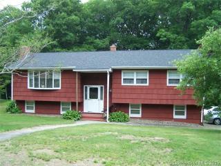 19 Linda Dr, Waterbury, CT 06716 exterior