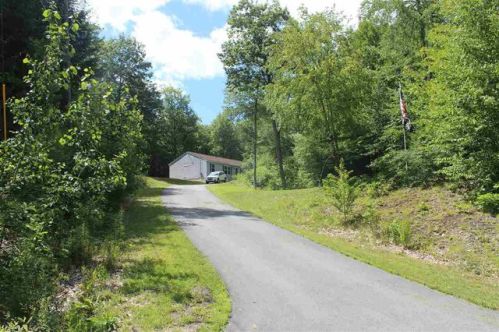 82 Heron Cir, Milton, NH exterior