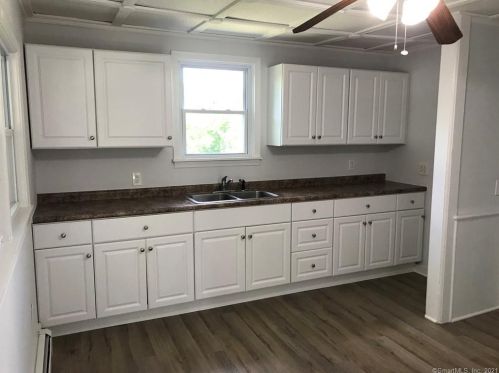 15 Oak St, Norwich, CT 06360 exterior