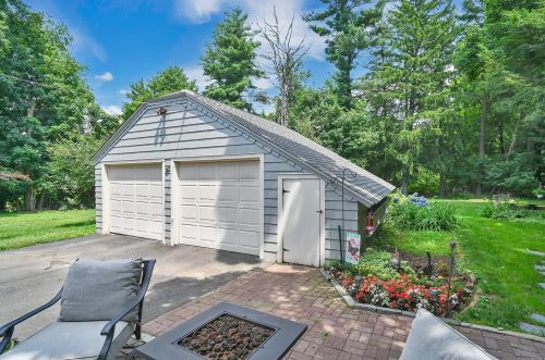 498 Forbes St, Hartford, CT 06118 exterior