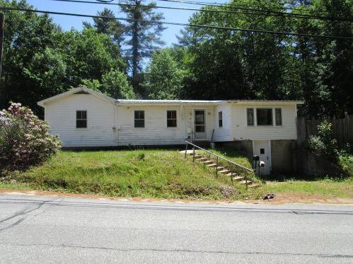 59 Paris Hill Rd, South-Paris, ME 04281 exterior
