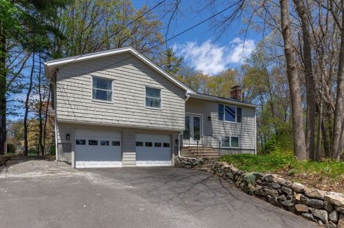 4 Carriage Dr, Acton, MA 01720 exterior