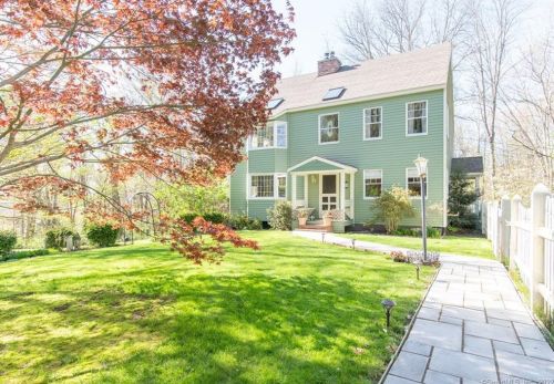 22 Great Ring Rd, Sandy Hook, CT 06482 exterior