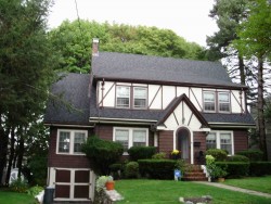 147 Oliver Rd, Newton, MA 02468 exterior