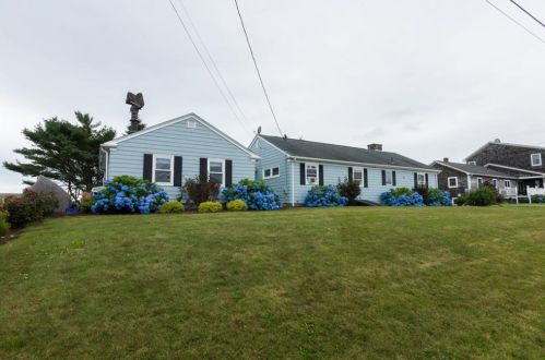 60 Saltaire Ave, South Kingstown, RI 02882 exterior