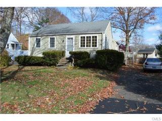 39 Cedar Crest Pl, Norwalk, CT 06854 exterior