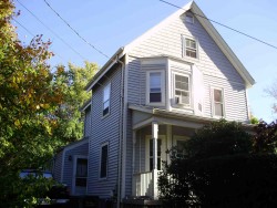 21 White Ave, Newton, MA 02459 exterior