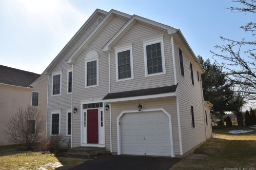 50 Schoolhouse Lndg, East-Granby, CT 06026 exterior