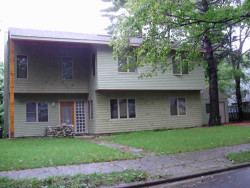 15 York Rd, Newton, MA 02468 exterior