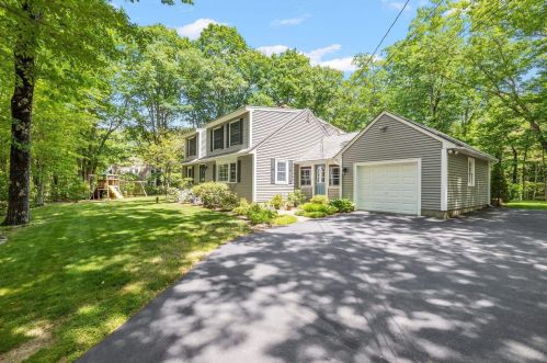 19 Ridgewood Ln, Concord, NH 03301 exterior