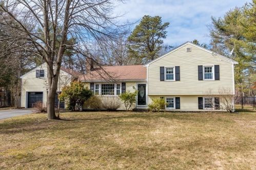 154 Meadow Rd, Carver, MA 02330 exterior