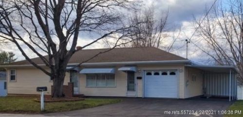 31 Michaud Ave, Lewiston, ME 04240 exterior