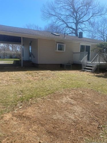 85 Ridgetop Rd, Wallingford, CT 06492 exterior