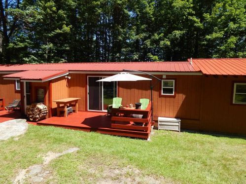19 Chester Ln, Center-Harbor, NH 03226 exterior