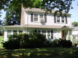 18 Vincent St, Newton, MA 02465 exterior