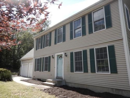86 Riverview Dr, Lyme, CT 06371 exterior