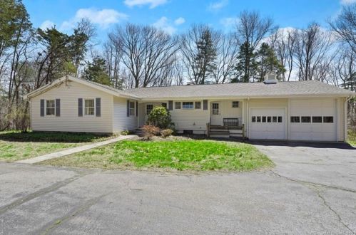 17 Wyldewood Rd, Bridgeport, CT 06612 exterior