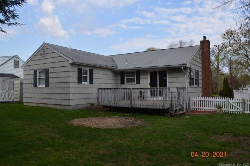74 Grandview Ave, Norwalk, CT 06850 exterior