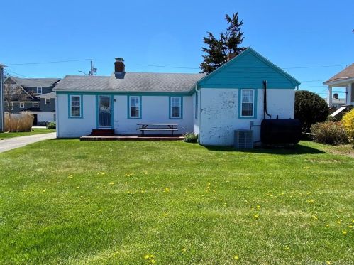 64 Atlantic Ave, Groton, CT 06340 exterior
